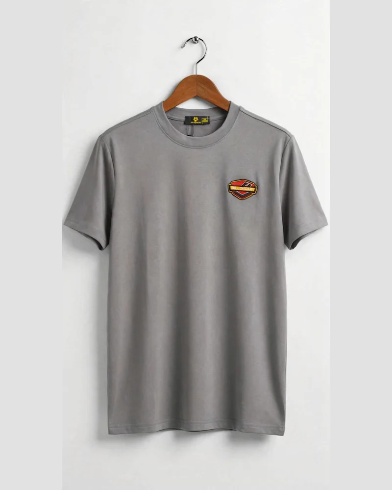 t-shirt-grey-chest-emblem-045_pherzb